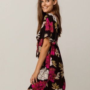 Billabong Delicious Day Dress - NWT!